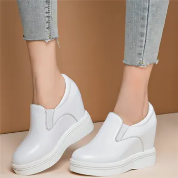 Модные кроссовки 2021 года, Женские туфли из натуральной кожи на танкетке, Вулканизированная обувь на высоком каблуке, Женские туфли-лодочки на платформе с круглым носком, Повседневная обувь