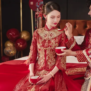 2022 Невеста Сексуальное Свадебное платье Винтажные Красные Блестки, вышивка бисером, Традиционный китайский Ципао Чонсам