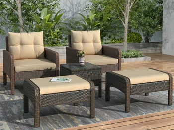 Набор уличной мебели для патио из плетеного ротанга из полиэтилена коричневого цвета из 5 предметов включает в себя 2 диванных кресла + 2 скамеечки для ног + 1 Стеклянный столик [В наличии в США]