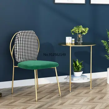 Современный обеденный стул для маленькой квартиры, домашний скандинавский светильник, роскошный чистый красный креативный столик для кафе, комбинация стульев для отдыха