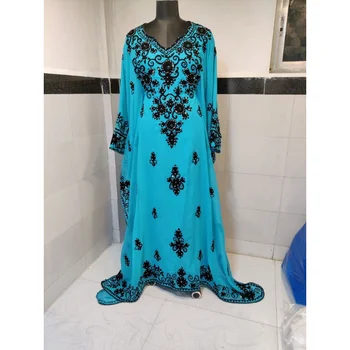Дубайский кафтан бирюзового цвета, Марокканский кафтан с вышивкой, V-образный вырез, длинный рукав, Дубайский халат Длиной 60 дюймов